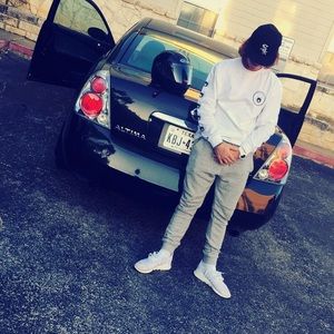 Meet your Posher, Tyler